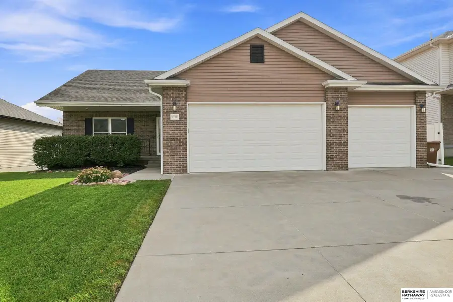 5230 N 13th Street, Lincoln, NE 68521 - #2