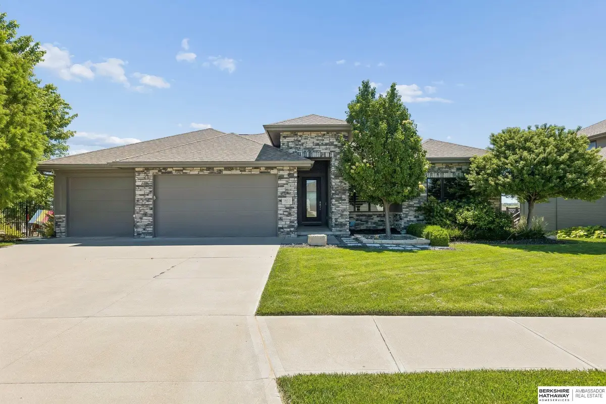 1611 S 208 Street, Elkhorn, NE 68022 - #1