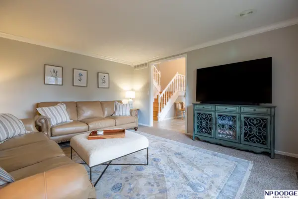 2310 Larchdale Drive, Lincoln, NE 68506