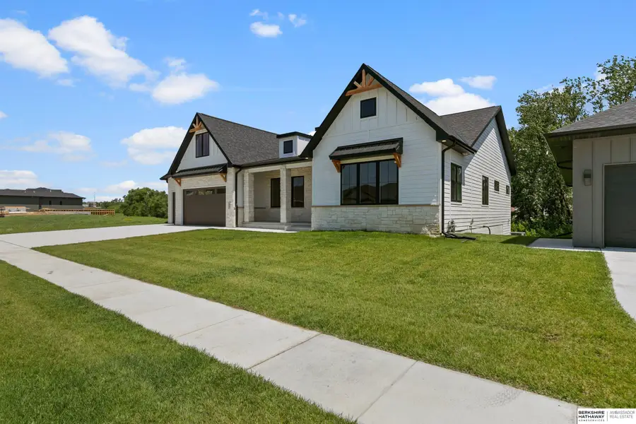 3642 Wilderness Hills Boulevard, Lincoln, NE 68516 - #3