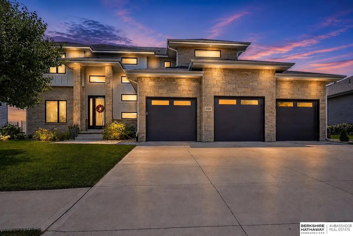 21519 Grover Street, Elkhorn, NE 68022 - #1
