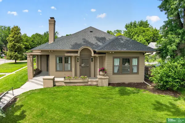 2370 Fontenelle Boulevard, Omaha, NE 68104