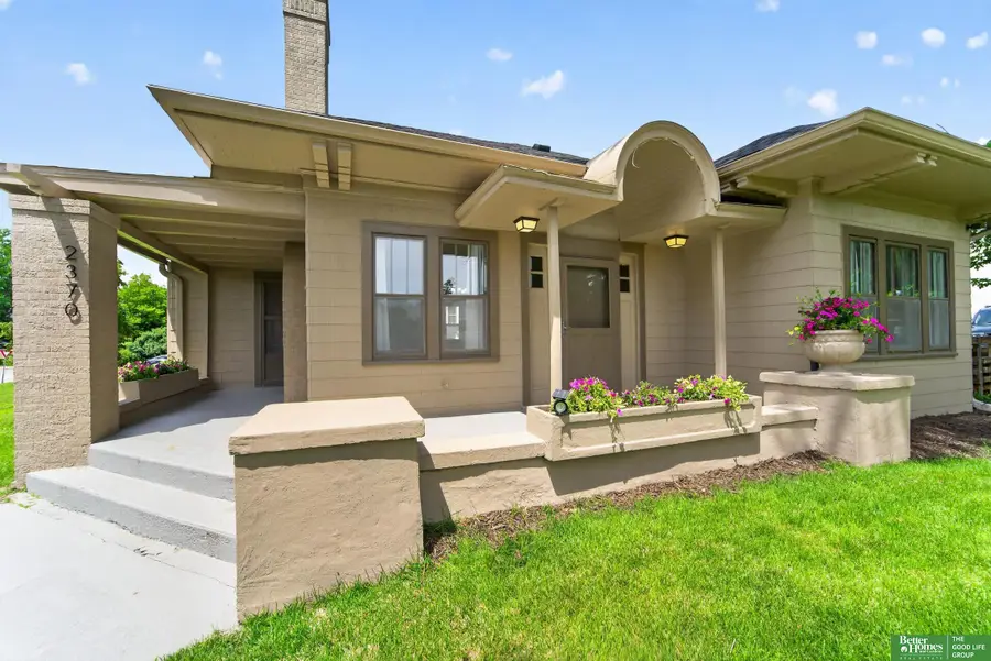 2370 Fontenelle Boulevard, Omaha, NE 68104 - #2