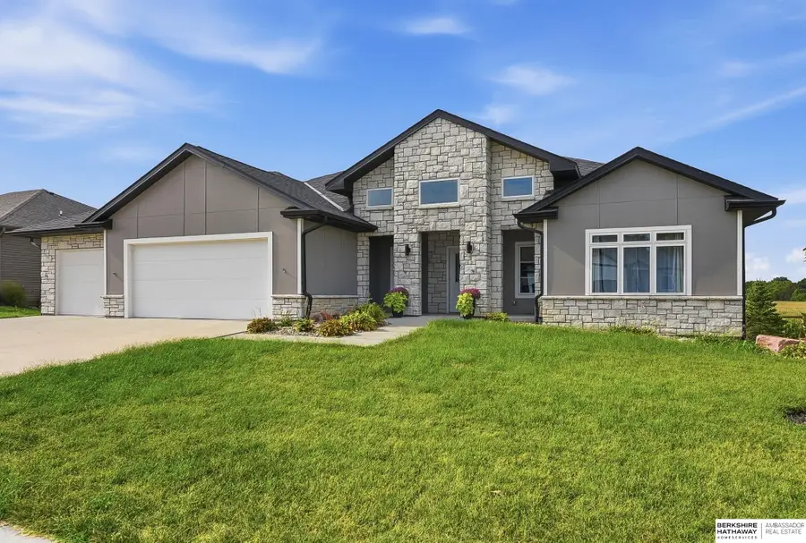 128 E Sloup Drive, Wahoo, NE 68066 - #2