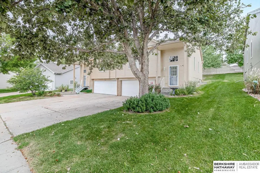 15128 Camden Avenue, Omaha, NE 68116 - #3