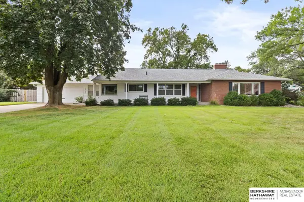 1802 S 76th Avenue, Omaha, NE 68124