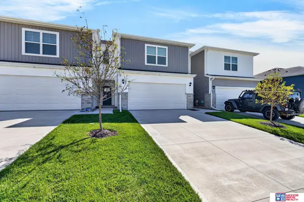 20529 Margo Street, Gretna, NE 68028
