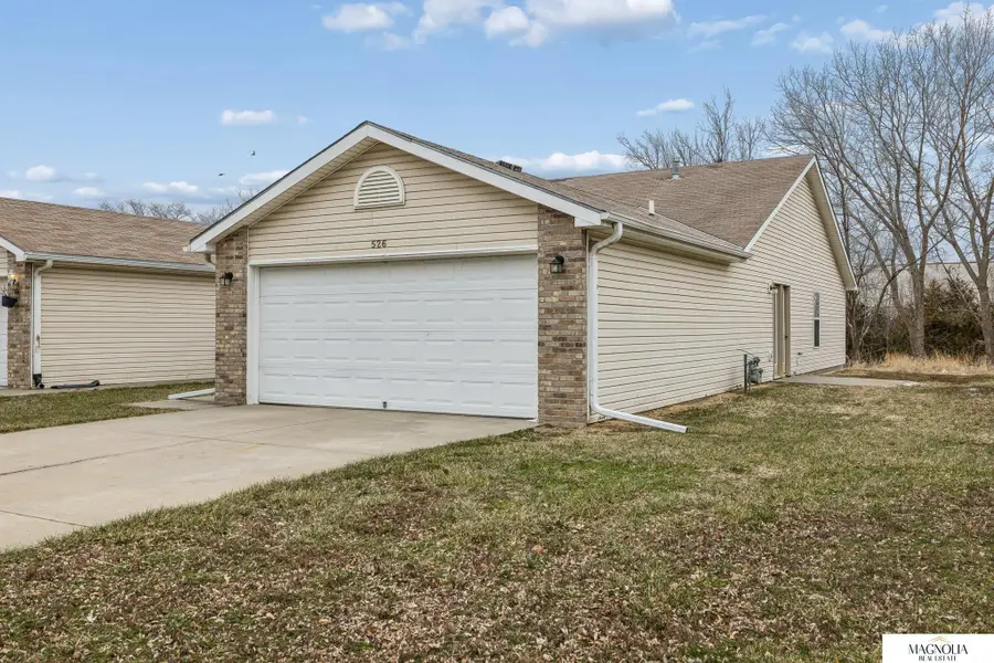 526 Lamont Drive, Lincoln, NE 68528 - #3