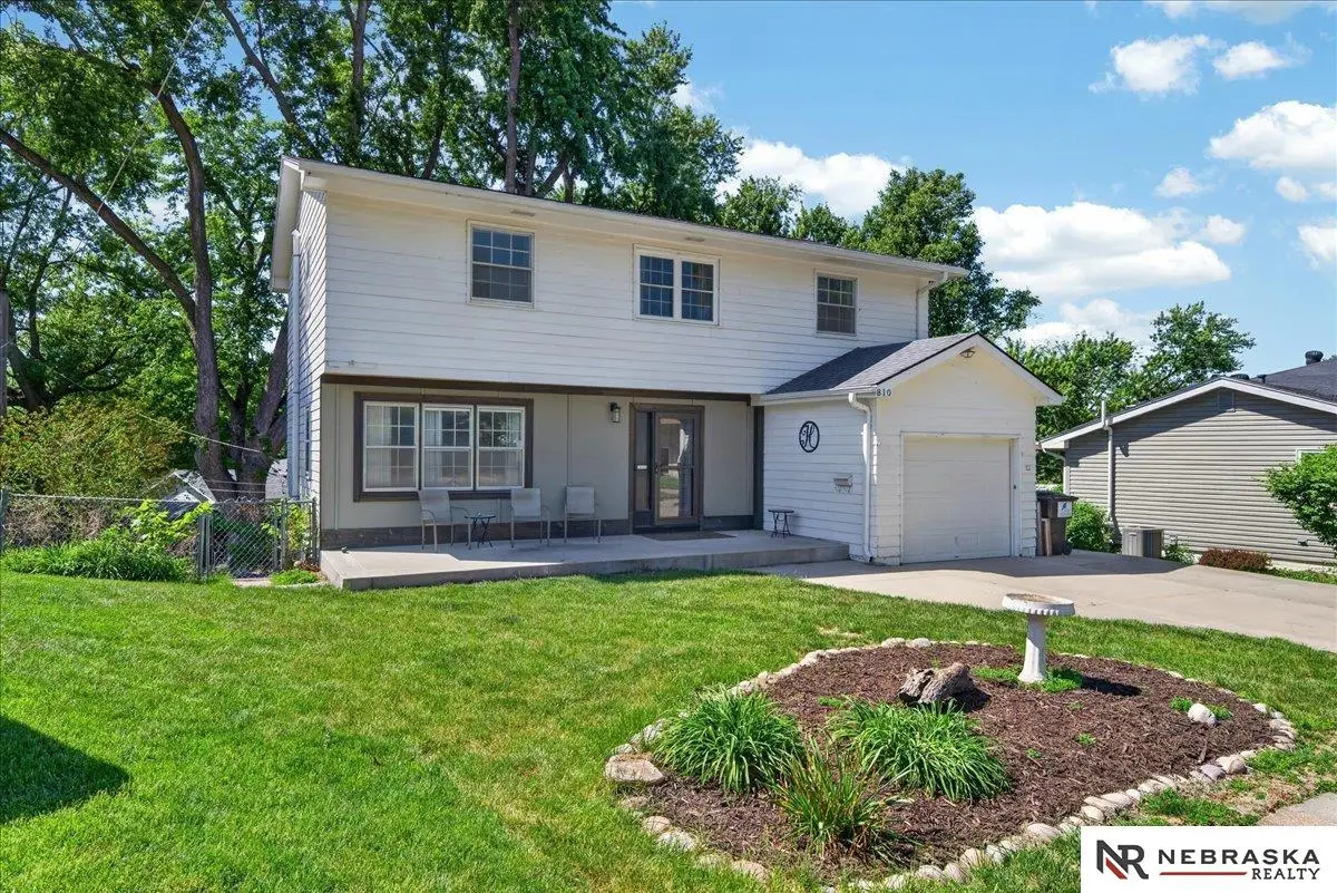 810 Smith Circle, Papillion, NE 68046 - #1