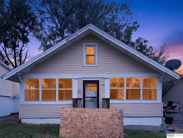 3611 Seward Street, Omaha, NE 68111-0000