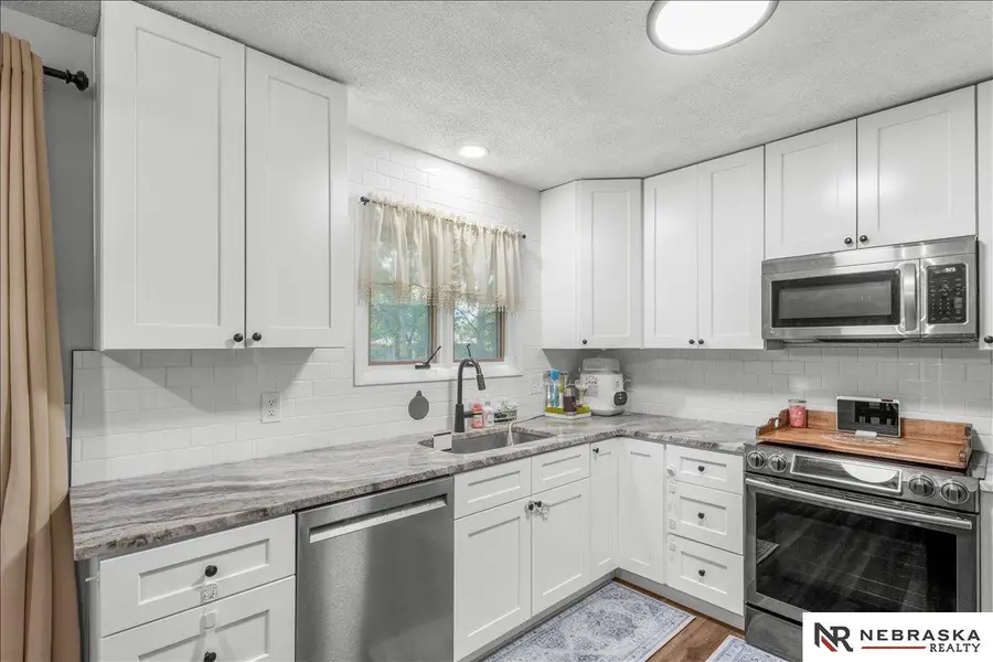 5615 Hallcliffe Court, Lincoln, NE 68516 - #3
