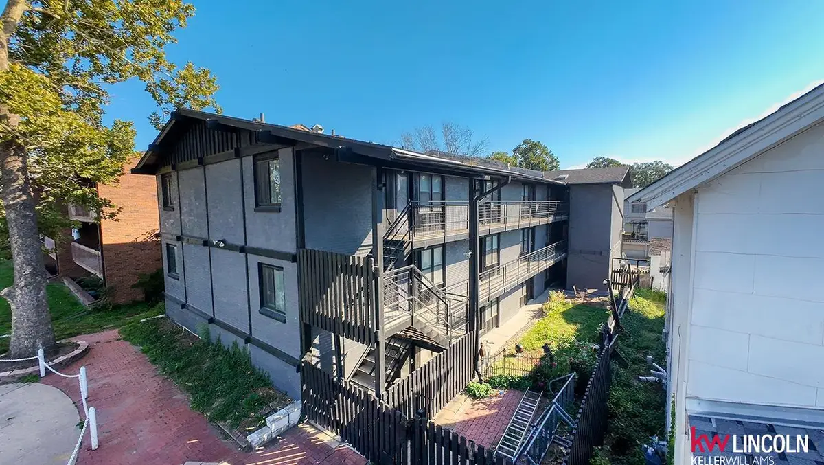700 S 17th Street, Lincoln, NE 68508 - #1