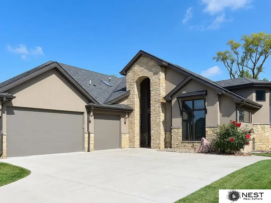 9716 Casa Colina Court, Lincoln, NE 68520 - #3