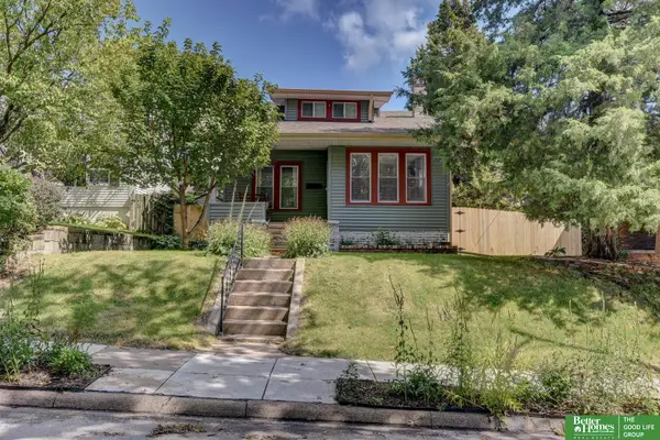 2829 S 33rd Street, Omaha, NE 68105