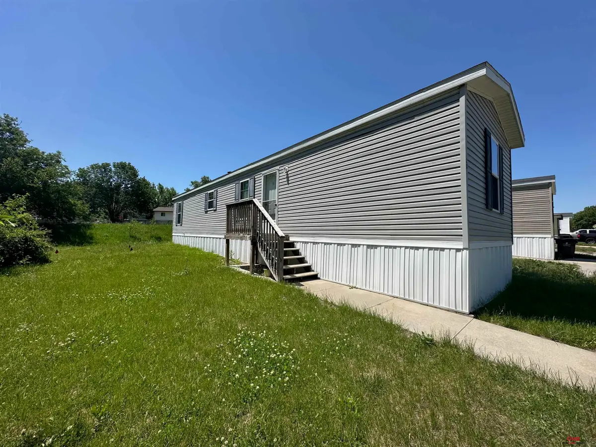 201 W Treehaven Drive, Lincoln, NE 68521 - #1