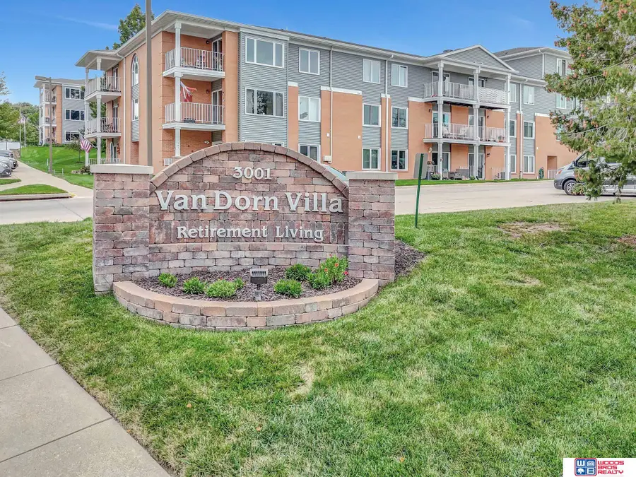 3001 S 51st Street #324, Lincoln, NE 68506 - #2