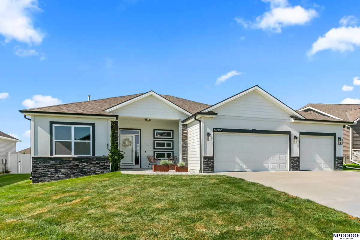 16955 Doreen Street, Gretna, NE 68028 - #1