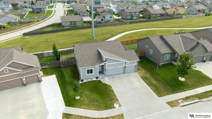 11705 S 113th Street, Papillion, NE 68046 - #2