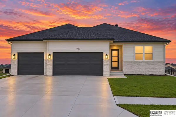 11060 S 216th Avenue, Gretna, NE 68028