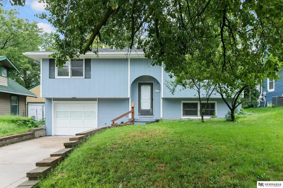 4835 Hillside Street, Lincoln, NE 68506 - #2