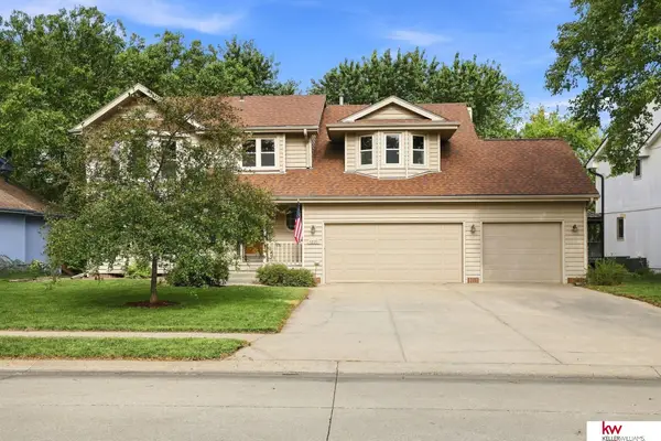 1220 N 164th Street, Omaha, NE 68118