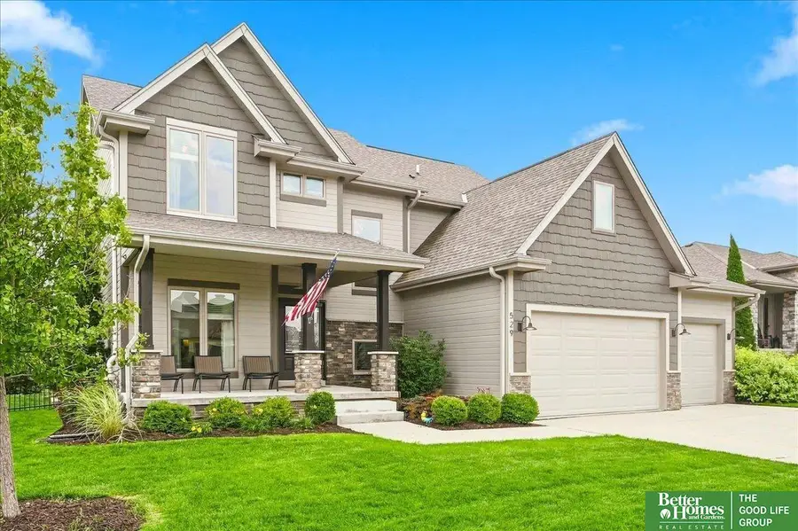 529 Devonshire Drive, Gretna, NE 68028 - #2
