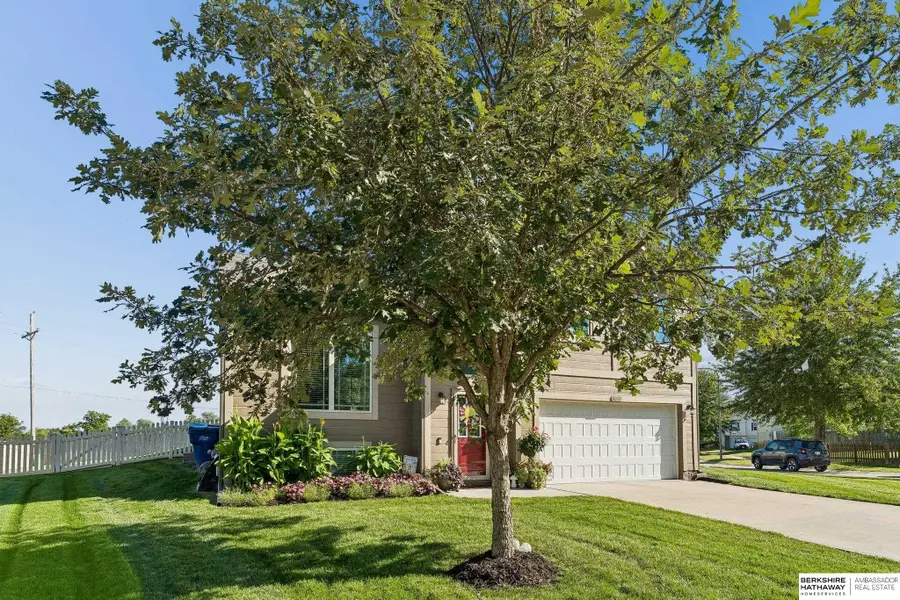8051 N 144th Avenue Circle, Bennington, NE 68007 - #3