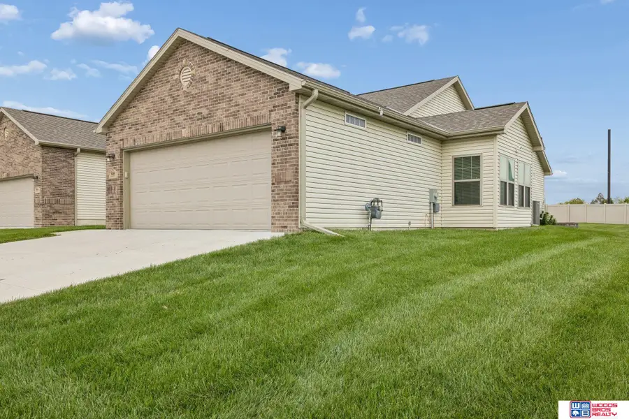 8190 Regent Drive, Lincoln, NE 68507 - #2