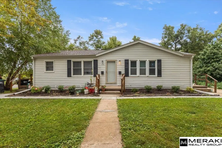 3976 Seward Street, Omaha, NE 68111 - #2