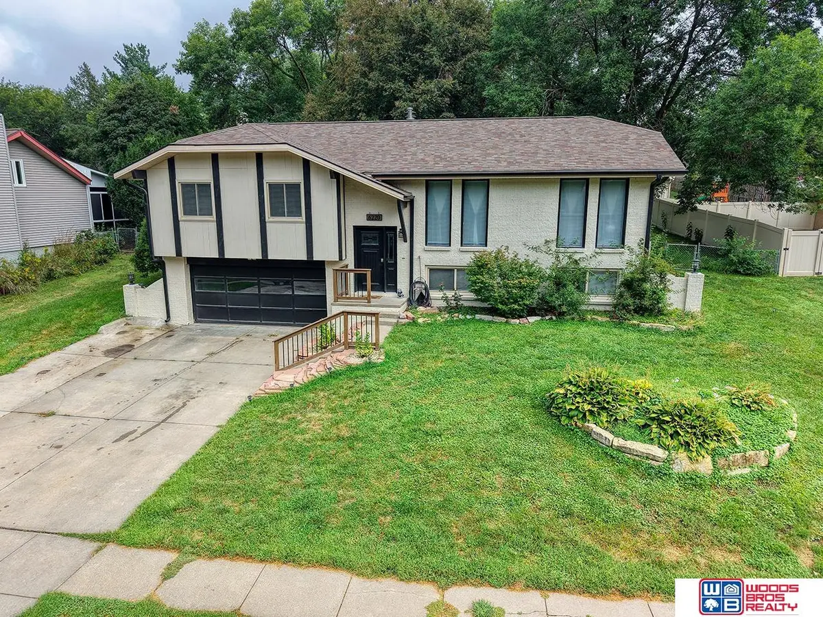 6220 S 48th Street, Lincoln, NE 68516 - #1