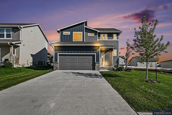 17604 Willit Street, Bennington, NE 68007