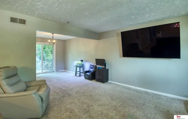 1016 Normandy Drive, Bellevue, NE 68005