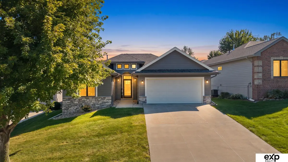 15463 Ogden Circle, Omaha, NE 68116 - #1