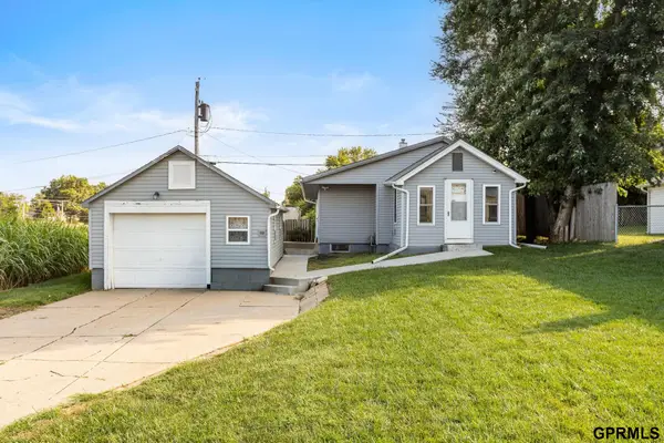 4205 D Street, Omaha, NE 68107
