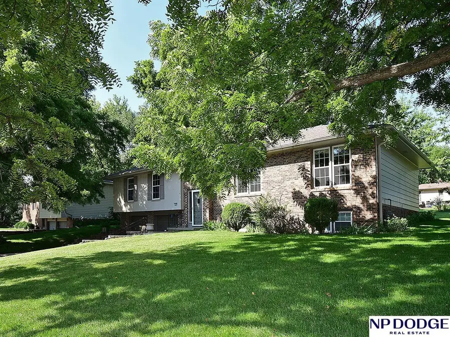 1042 S 217 Street, Elkhorn, NE 68022 - #2