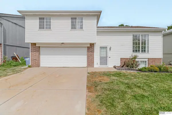 11118 Mary Street, Omaha, NE 68164