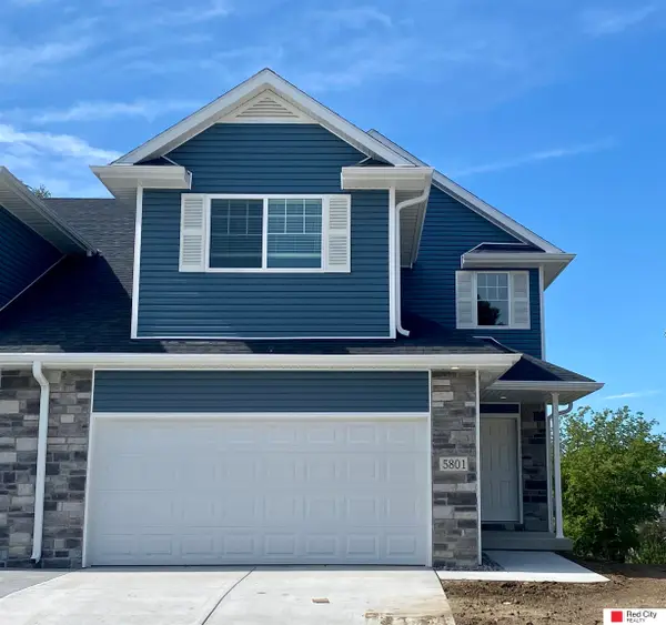 5801 Holmstrom Court, Lincoln, NE 68516