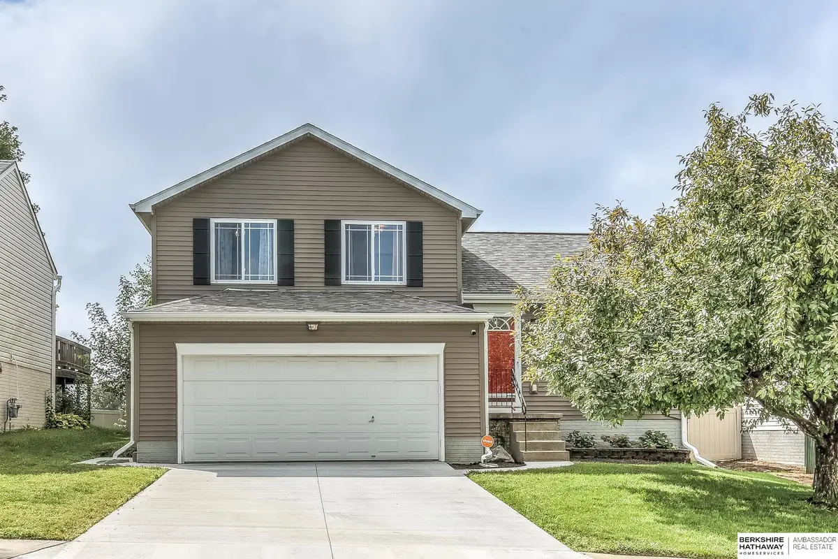 15321 Davidson Street, Bennington, NE 68007 - #1