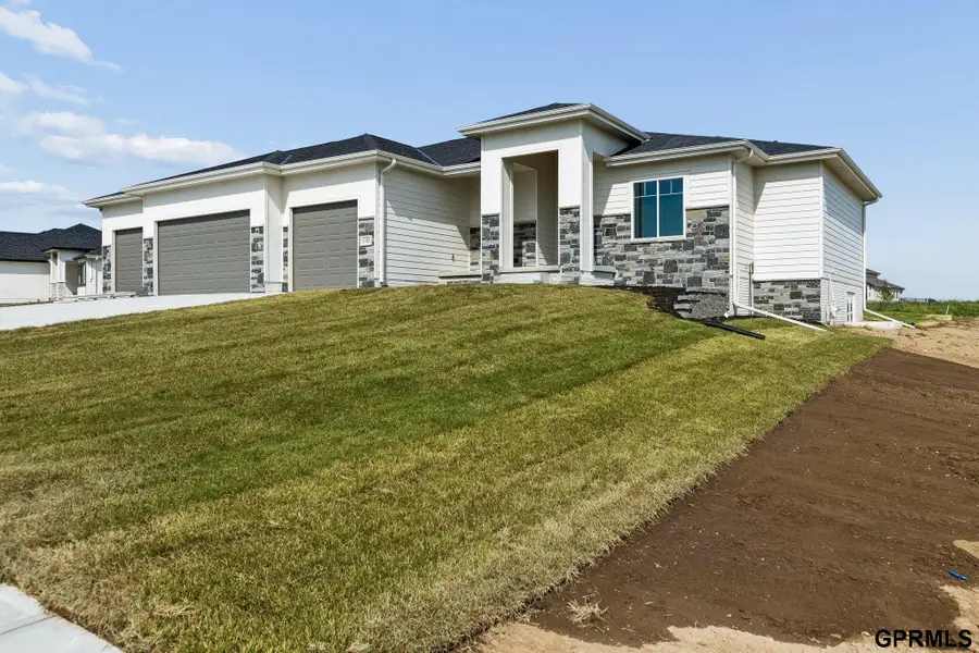 5705 N 197 Avenue, Elkhorn, NE 68022 - #2