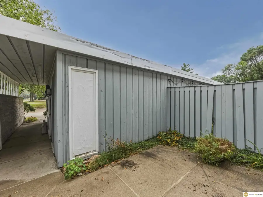 7111 Oldpost Road #11, Lincoln, NE 68506 - #3