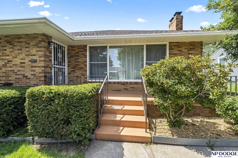 2142 S 38 Avenue, Omaha, NE 68105 - #3