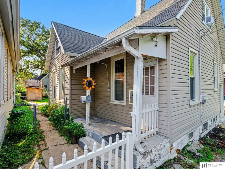 107 Stanford Circle, Omaha, NE 68108 - #2