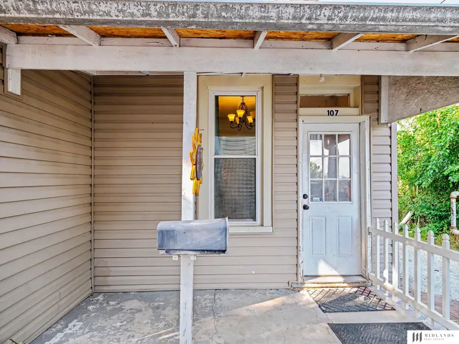 107 Stanford Circle, Omaha, NE 68108 - #3