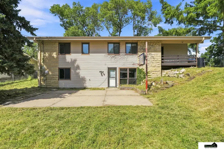 8135 Sanborn Drive, Lincoln, NE 68505 - #2