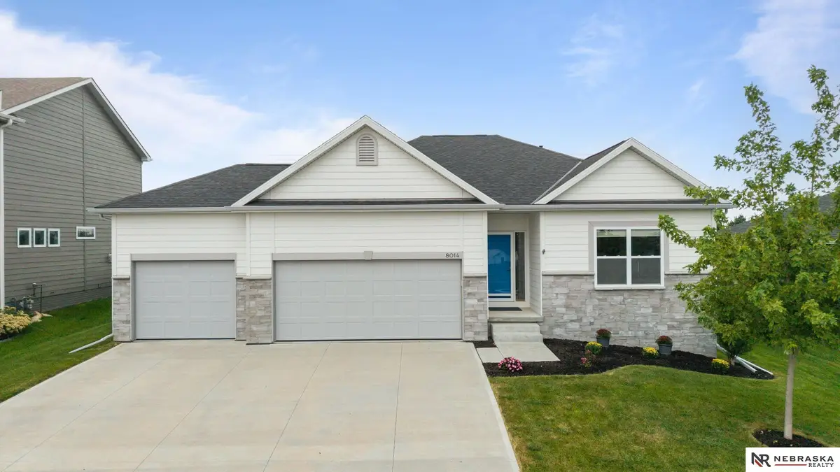 8014 N 167th Avenue, Bennington, NE 68007 - #1