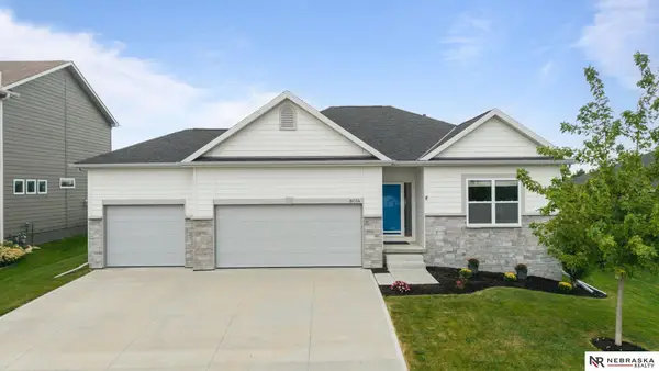 8014 N 167th Avenue, Bennington, NE 68007