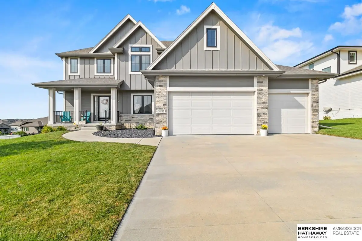 10232 Cove Hollow Drive, Papillion, NE 68046 - #1