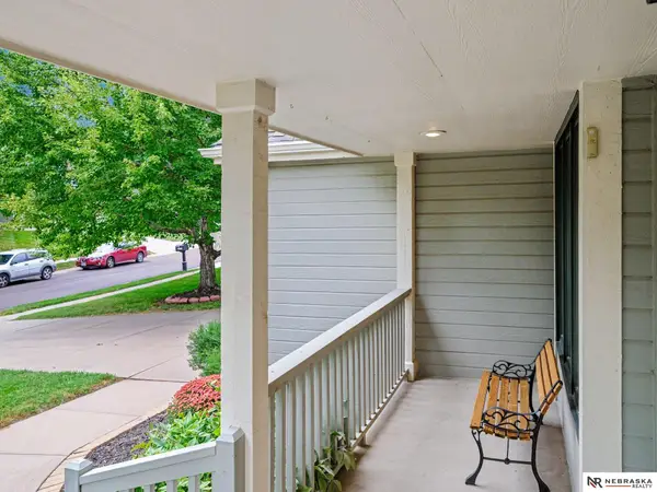 1217 Limerick Road, Papillion, NE 68046