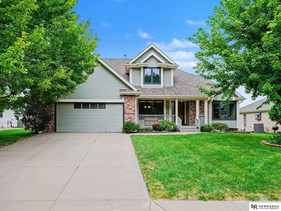 1217 Limerick Road, Papillion, NE 68046 - #2