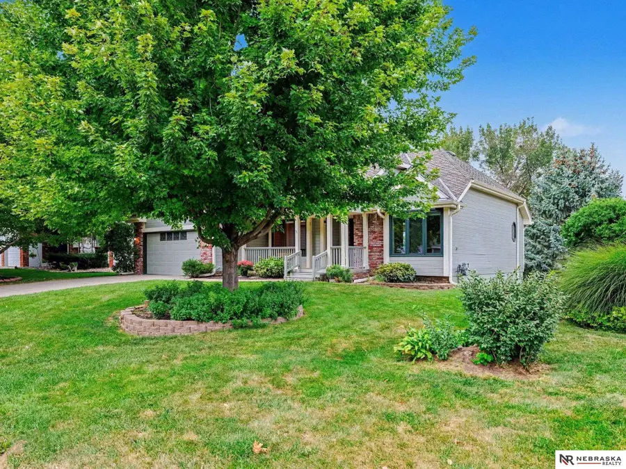 1217 Limerick Road, Papillion, NE 68046 - #3